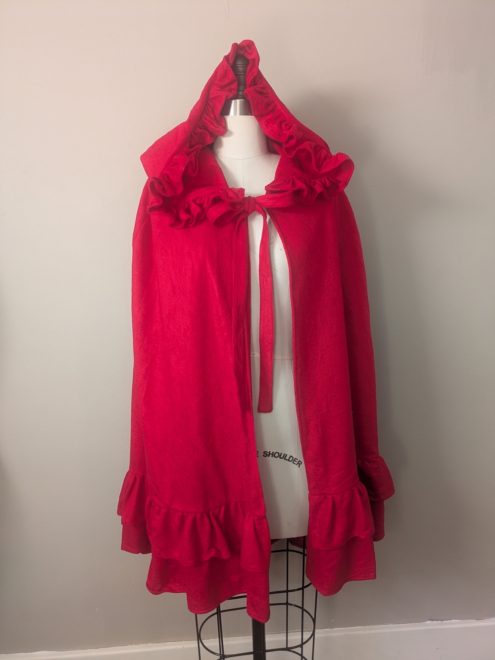 Red Riding Hood cloak - Picture 7 of 7